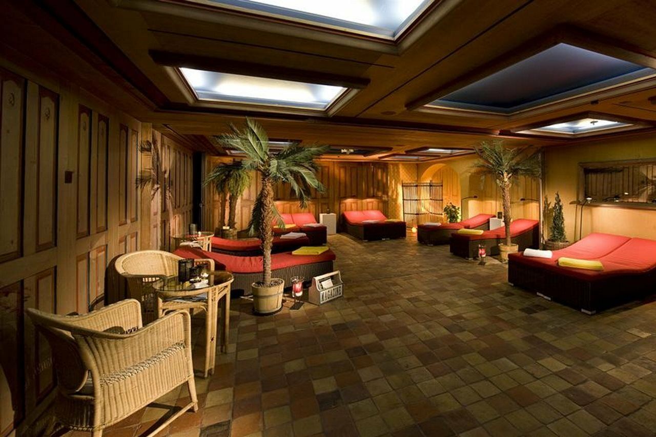 होटल Golfhotel Les Hauts De & 4*